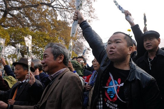 之前的经济下行和政府腐败使得越南民族主义情绪严重，不时有“反华游行”