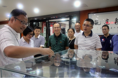 中共天心區(qū)委***一行視察 我公司黨支部黨建工作開(kāi)展情況