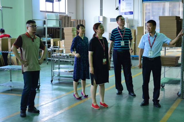 飛力達(dá)：來(lái)自總裁室的清涼一“下”