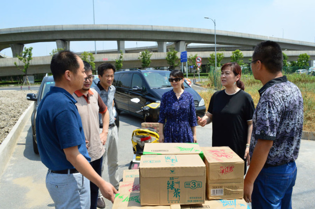 飛力達(dá)：來(lái)自總裁室的清涼一“下”