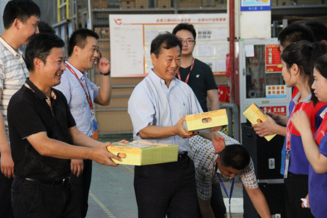 飛力達(dá)：來(lái)自總裁室的清涼一“下”