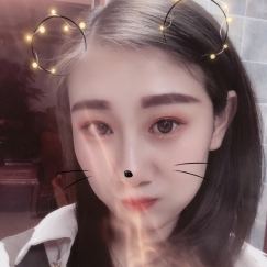 马伊琍穿厚厚的羽绒服,搭九分裤,要是再穿上袜子更