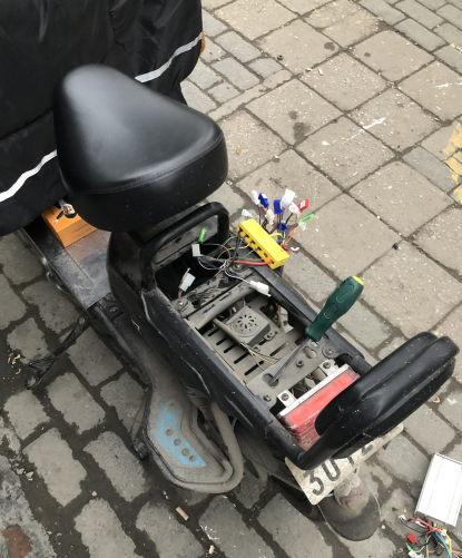 秀生活随拍电动车坏了