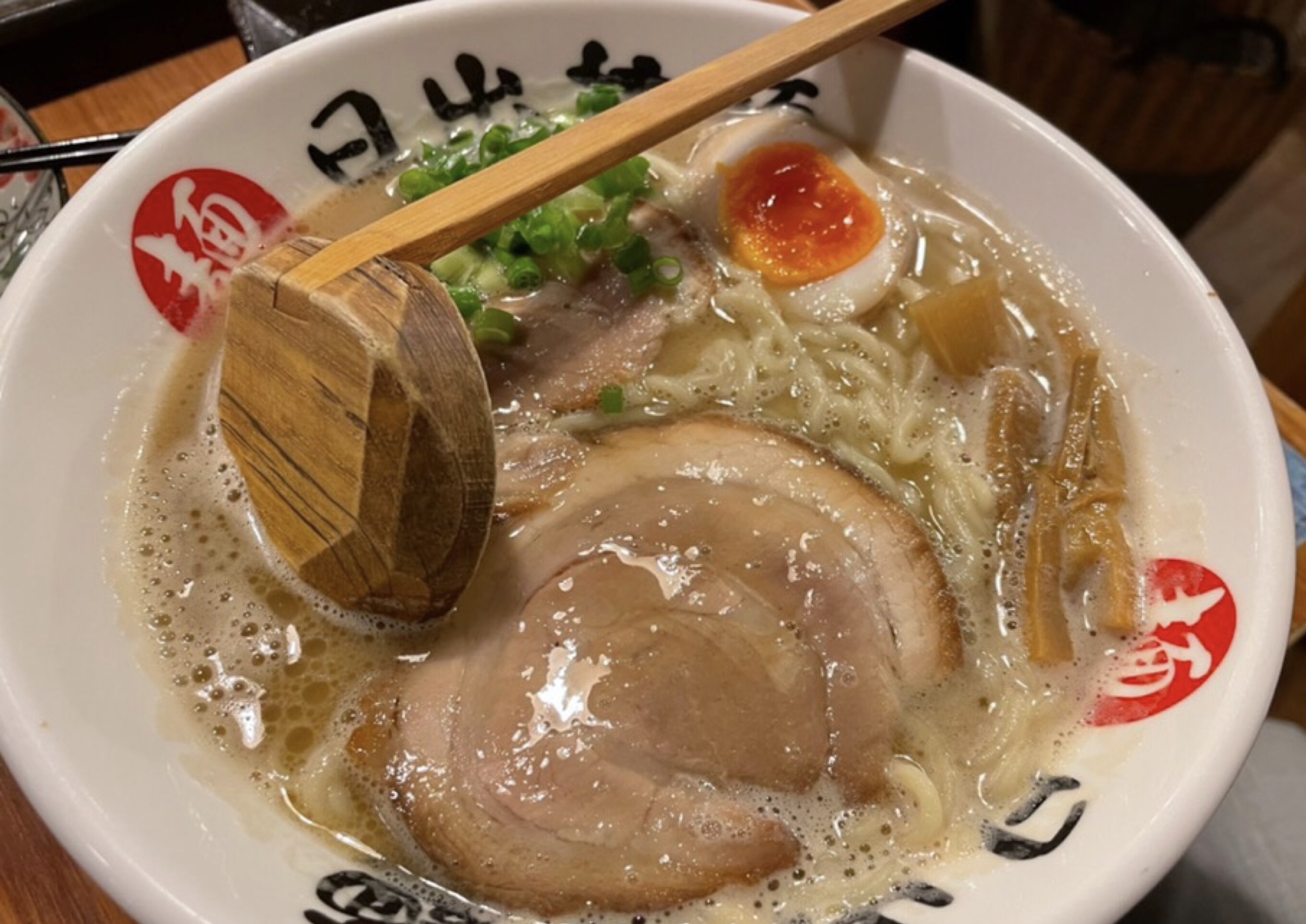 随拍夜宵拉面饺子