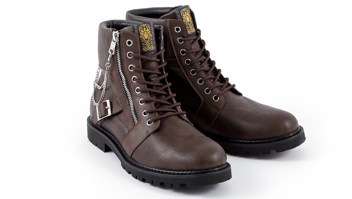 《黑暗之魂》推出服饰、皮靴、皮包等周边产品