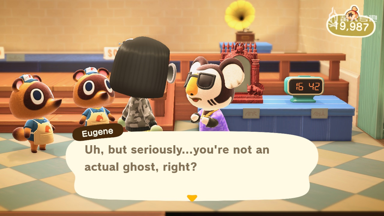 罗奇：你不是幽灵，对吧？