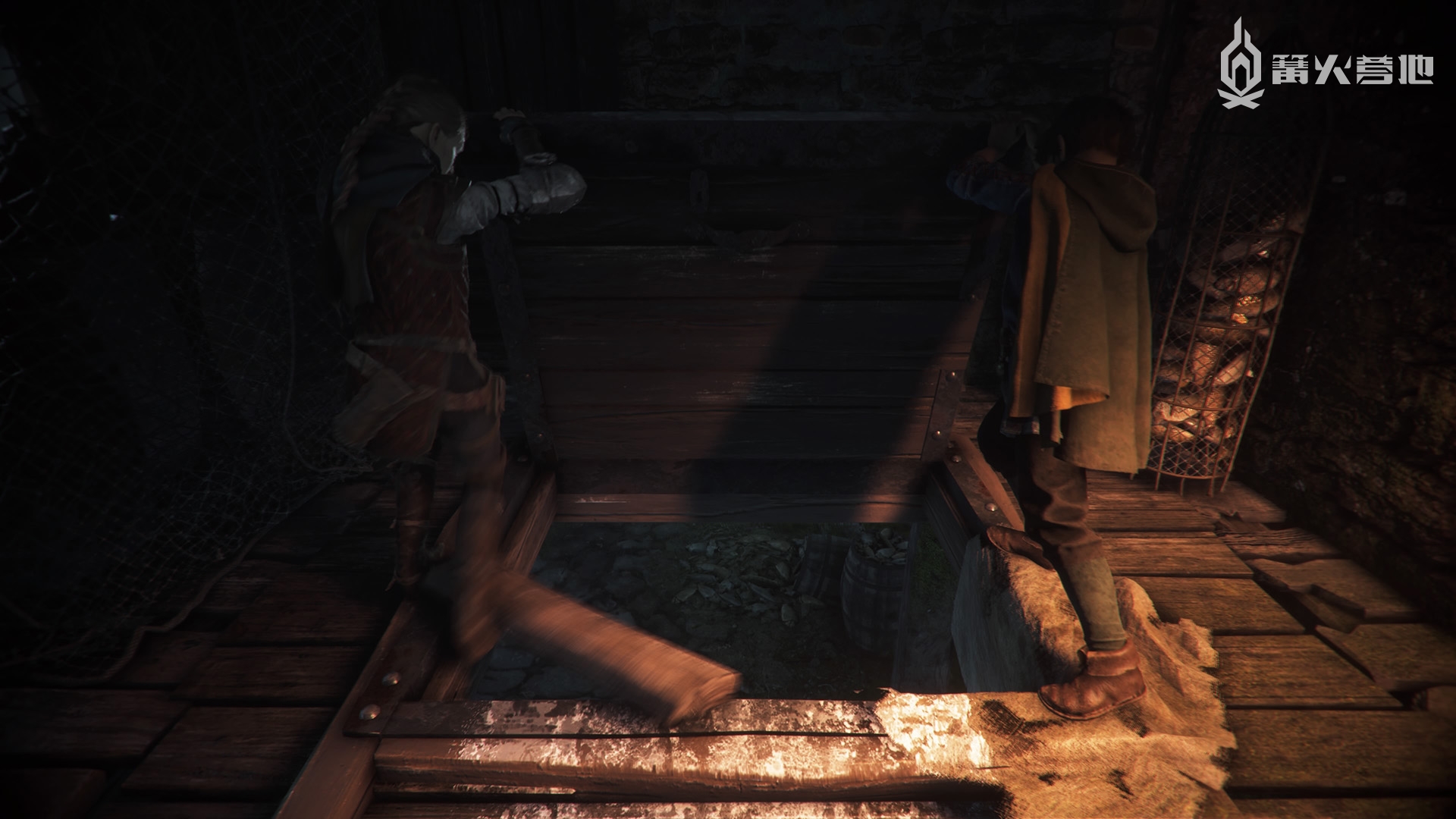 敌人就在几米之外穷追不舍，但只要关上门就没事了