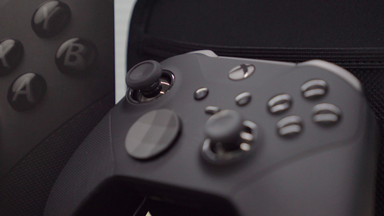 实际质感如何？看看我们的精英手柄 2 简单上手开箱