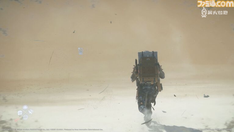 即便几乎看不见任何东西，由于可以看到目标标记，移动起来也并不算太困难