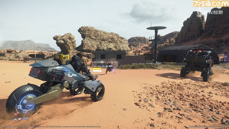 在骑摩托时也可以开枪，虽然外观不太像摩托车，但我个人更喜欢双手空闲带来的便利性