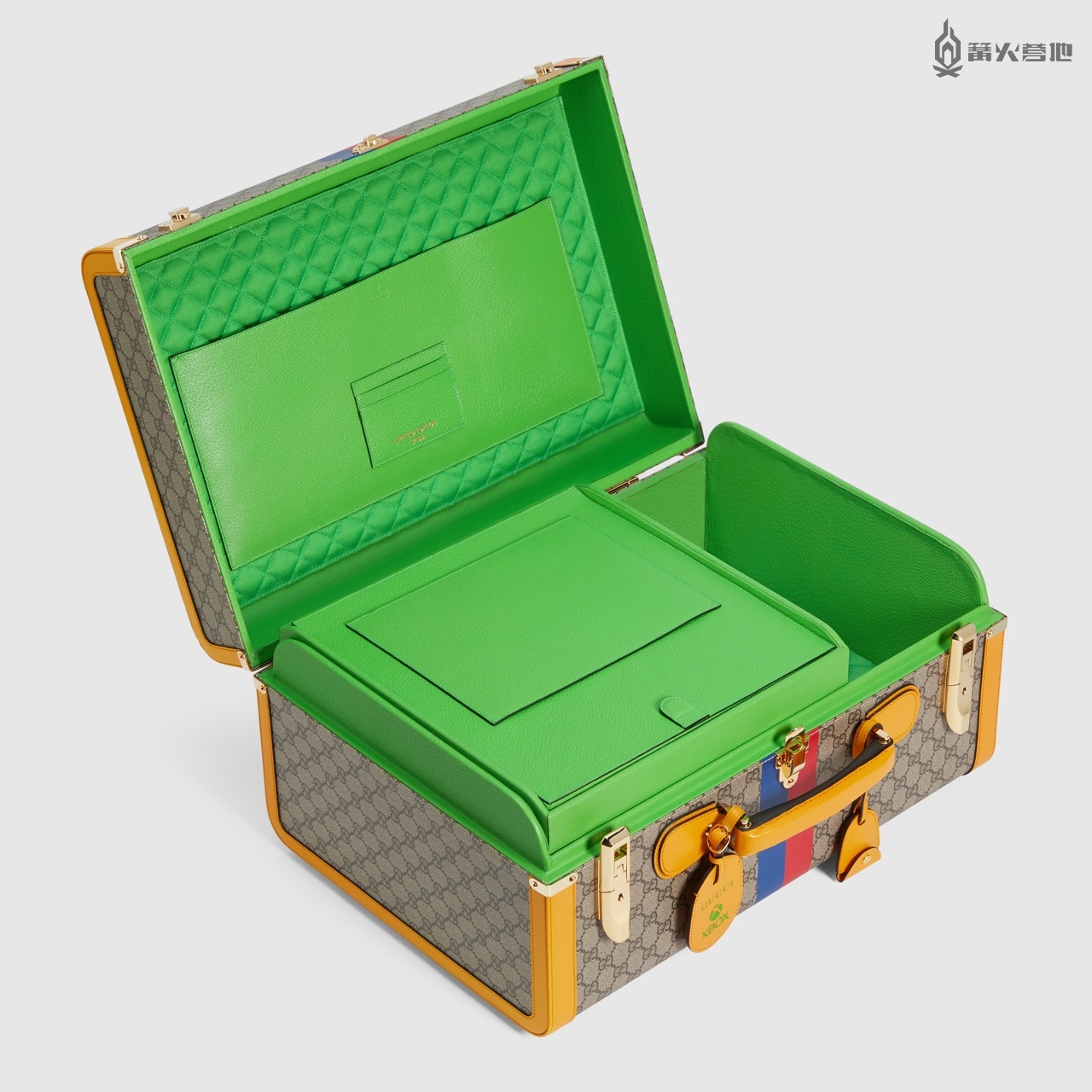 Xbox 携手 Gucci 推出限量联名旅行箱与主机套装