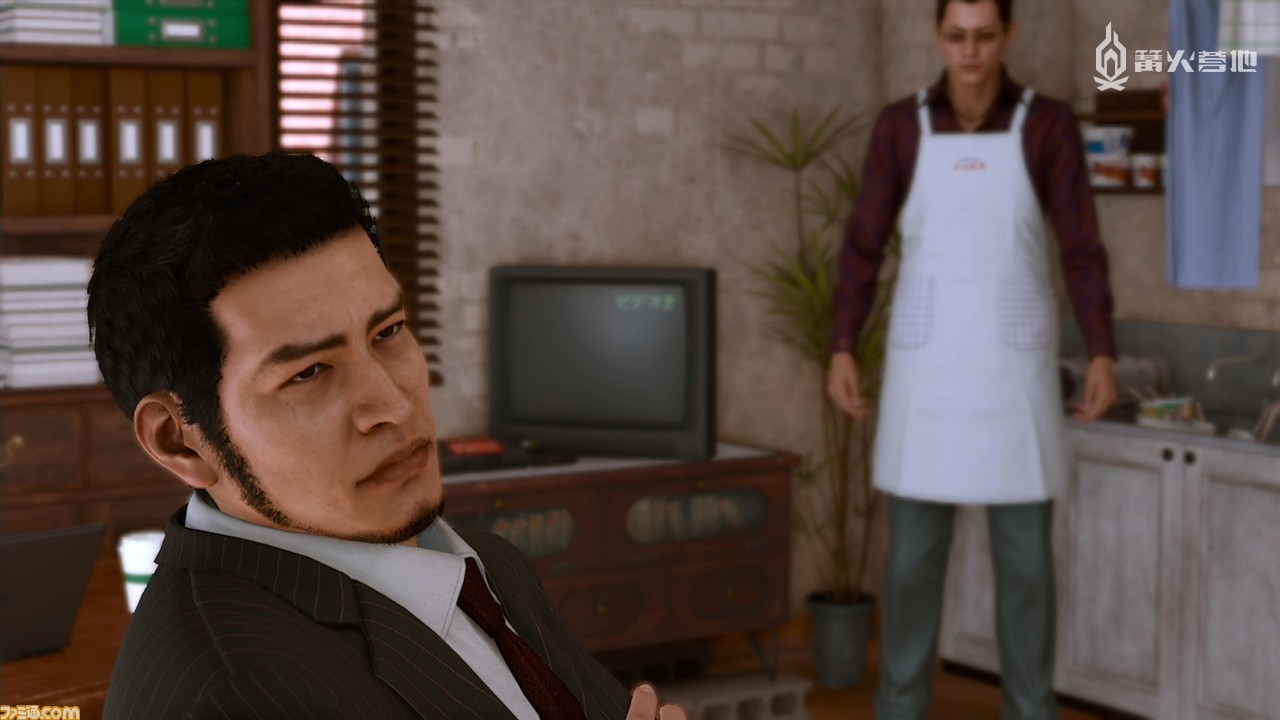 最好还是先了解下登场人物的性格与彼此之间的关系再游玩