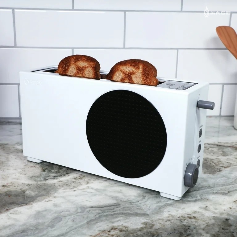 微软推出 Xbox Series S 造型烤面包机
