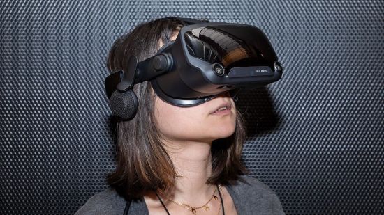 Valve Index VR 头显评测：最贵最强的 VR 头显