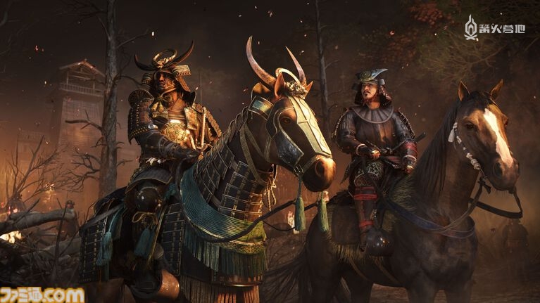 侍奉织田信长的武士弥助（图左）