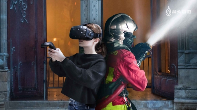 育碧 VR 新作让玩家化身消防员抢救大火中的巴黎圣母院