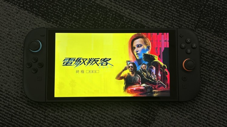 篝火简评 | NS2《赛博朋克 2077：终极版》：用最赛博的方式玩 2077