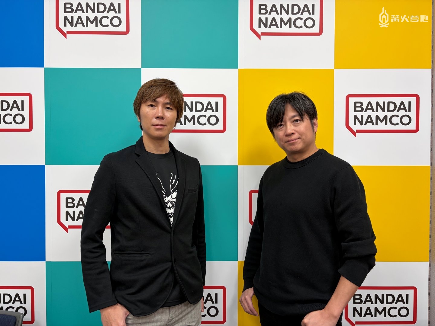 左：饭冢启太；右：吉村广