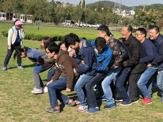 【2017年11月刊第四期】秋风送爽，斗志高昂 ——记大众书局南京区域生日会