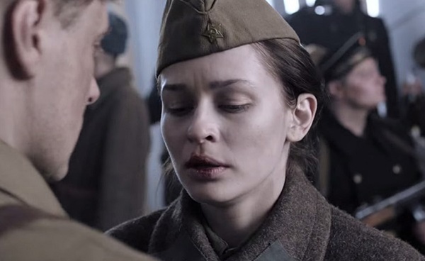 《女狙击手》预告片 女兵的战火爱情_电影_高清1080p在线观看平台