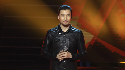 迷倒女观众满江深情献唱谁