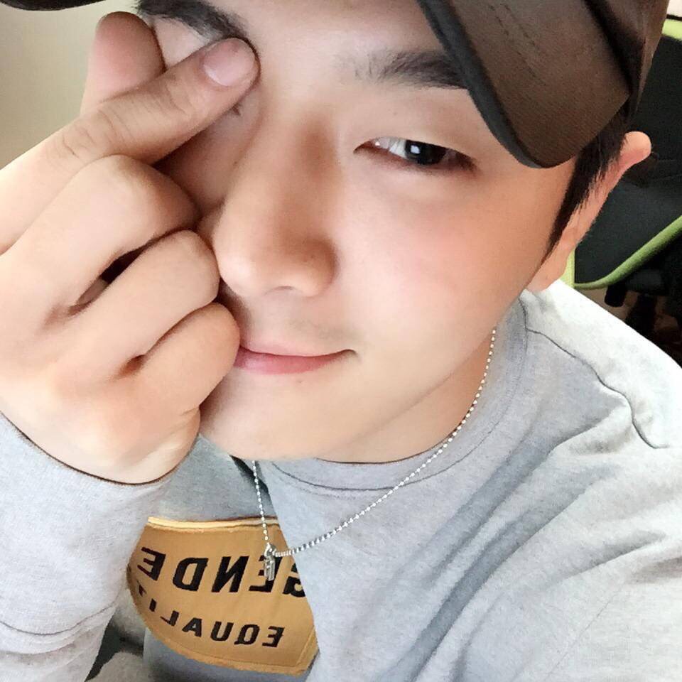 jota撒拉嘿呦爱生活的囡囡2018-01-11希望henry别在韩国混了～把他带